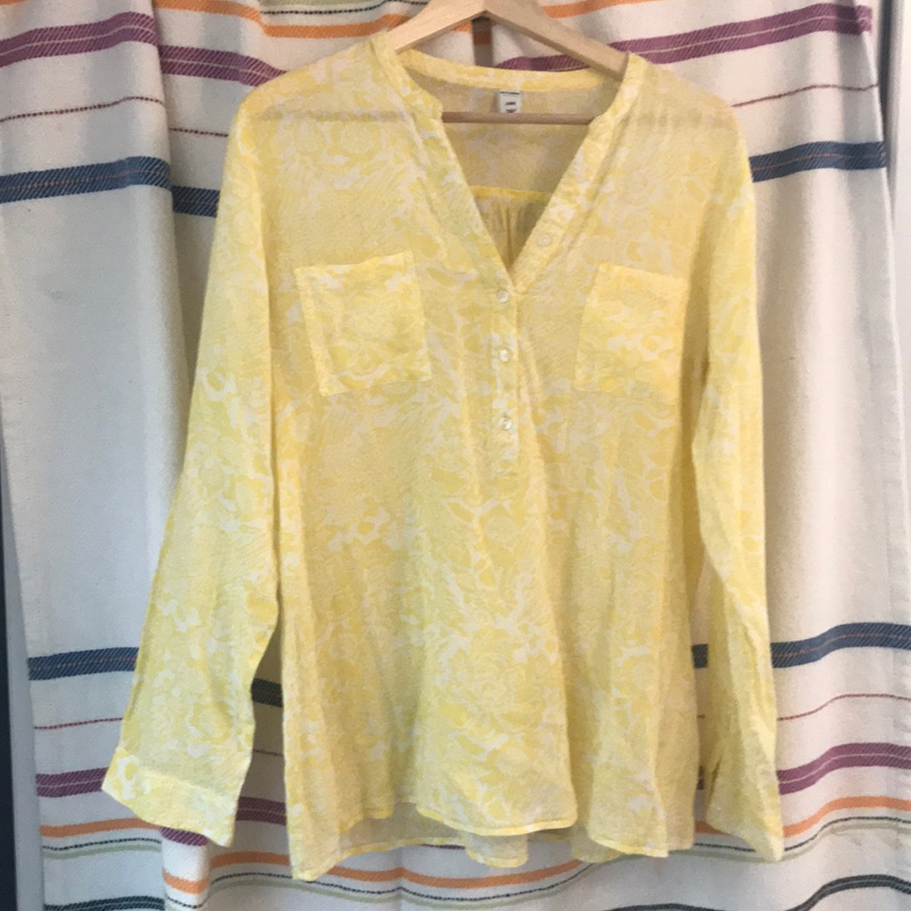 Gauzy yellow tunic